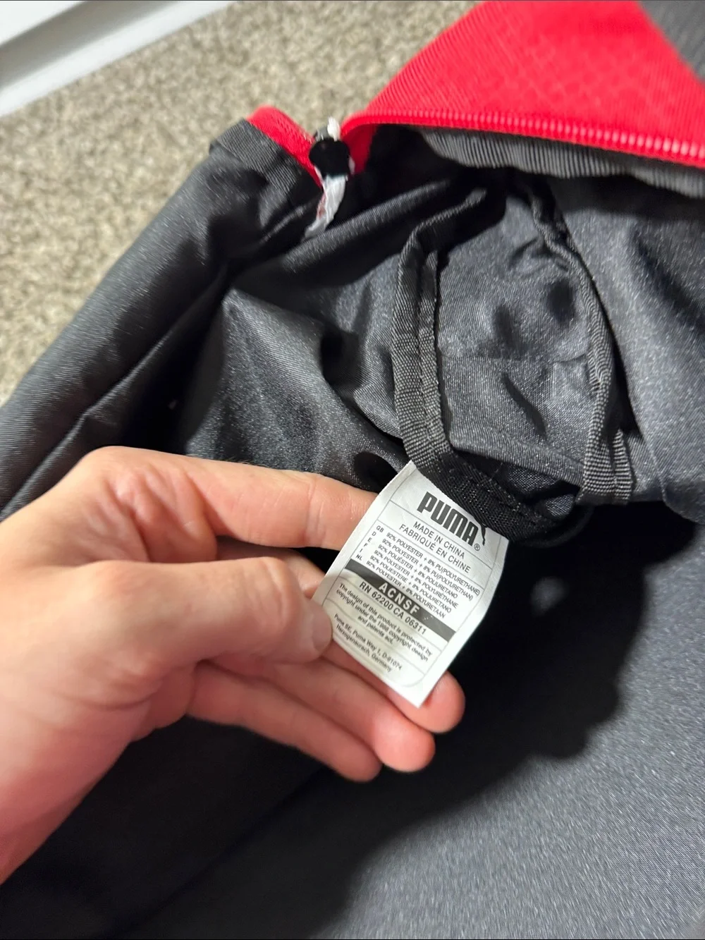 Puma x Ferrari mens red 10 anniversary lightweight travel duffel bag EUC